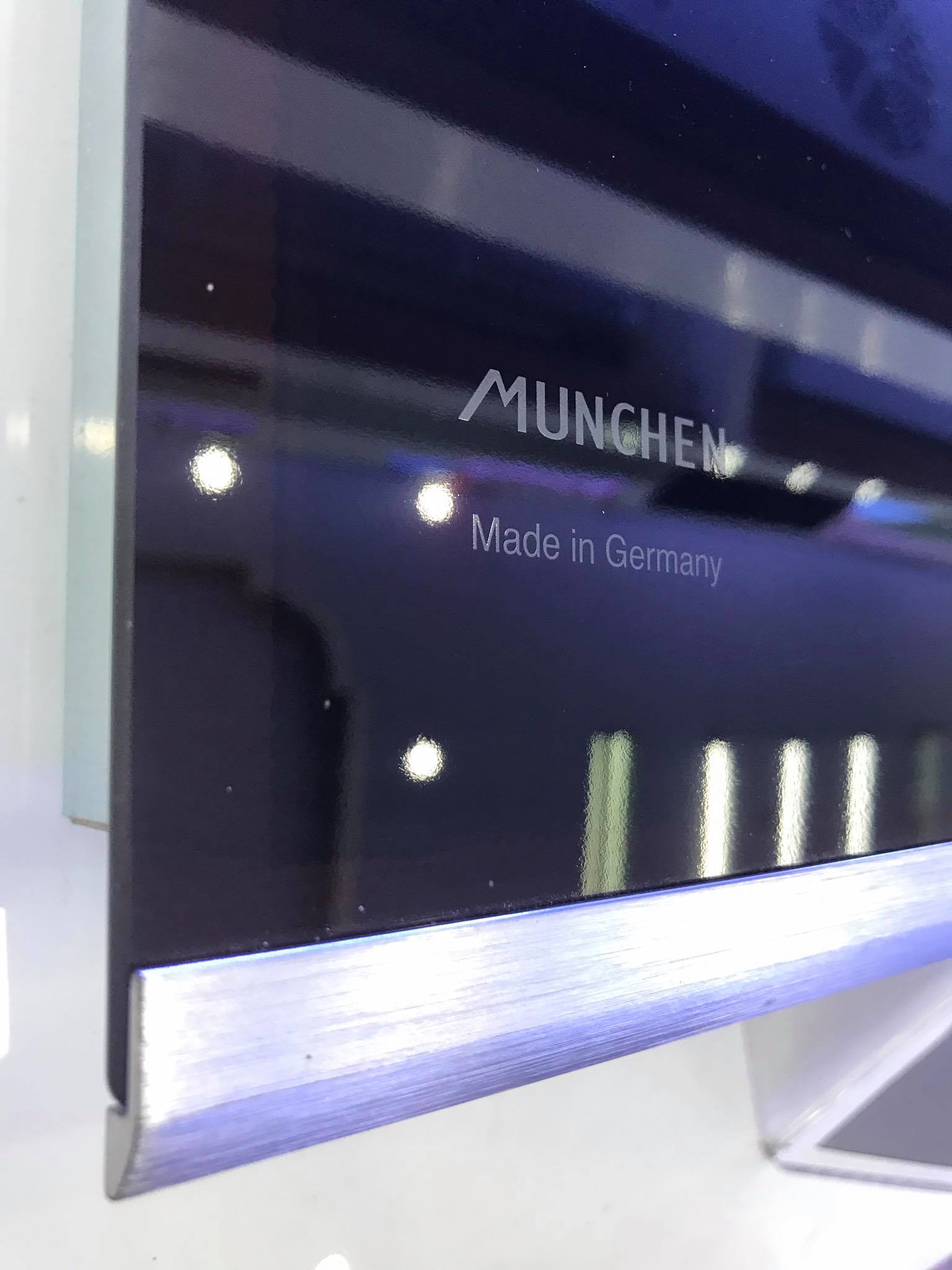 Mat-kinh-bep-tu-munchen-gm-8925
