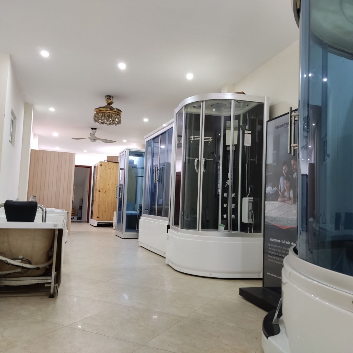 Không gian trưng bày phòng tắm xông hơi của Nội Thất Phương Đông