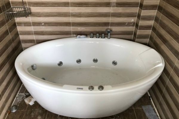 Bồn tắm Việt Mỹ