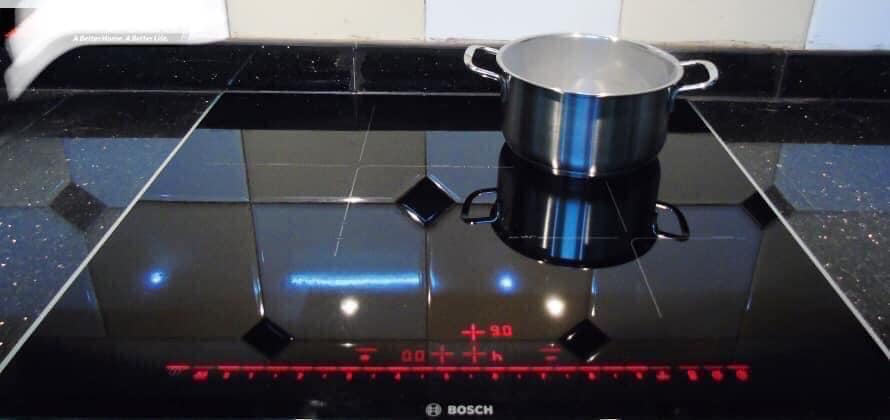 Bep-tu-Bosch-PID675DC1E-chien-ran-ngon