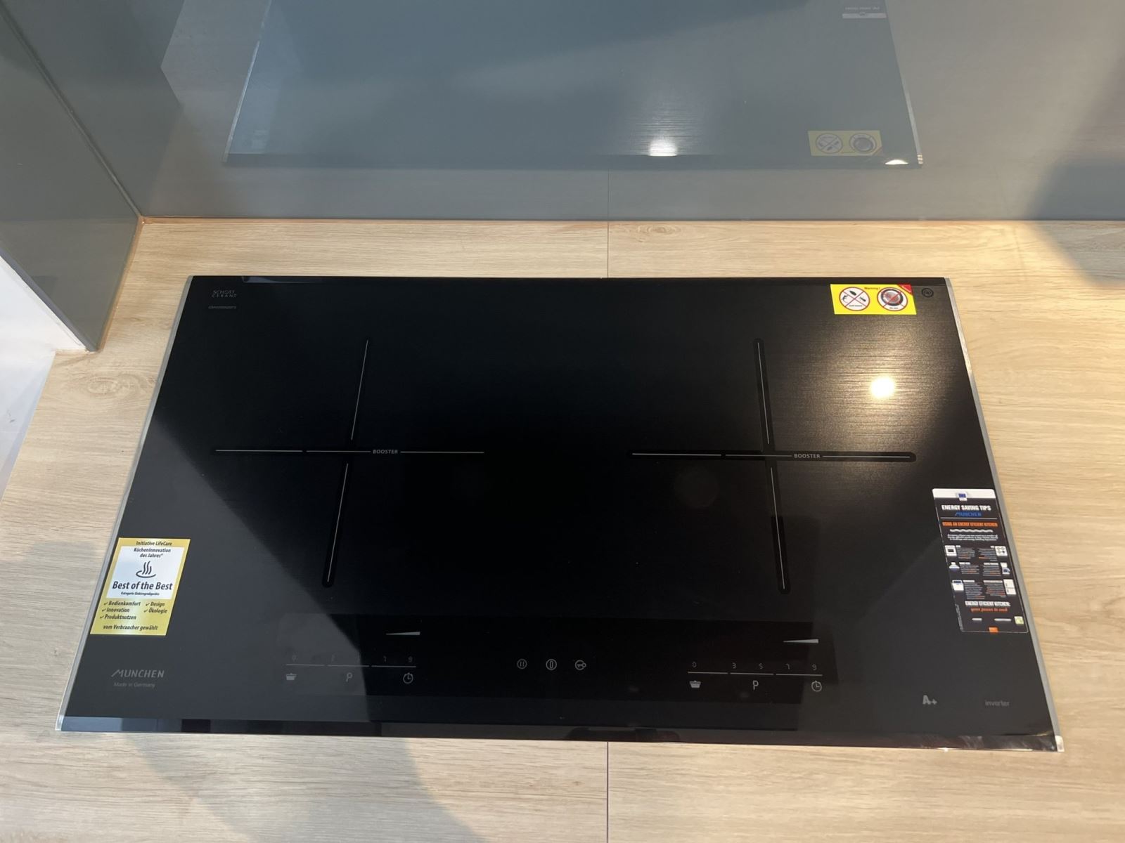 Hình ảnh thực tế bếp từ Munchen GM8926