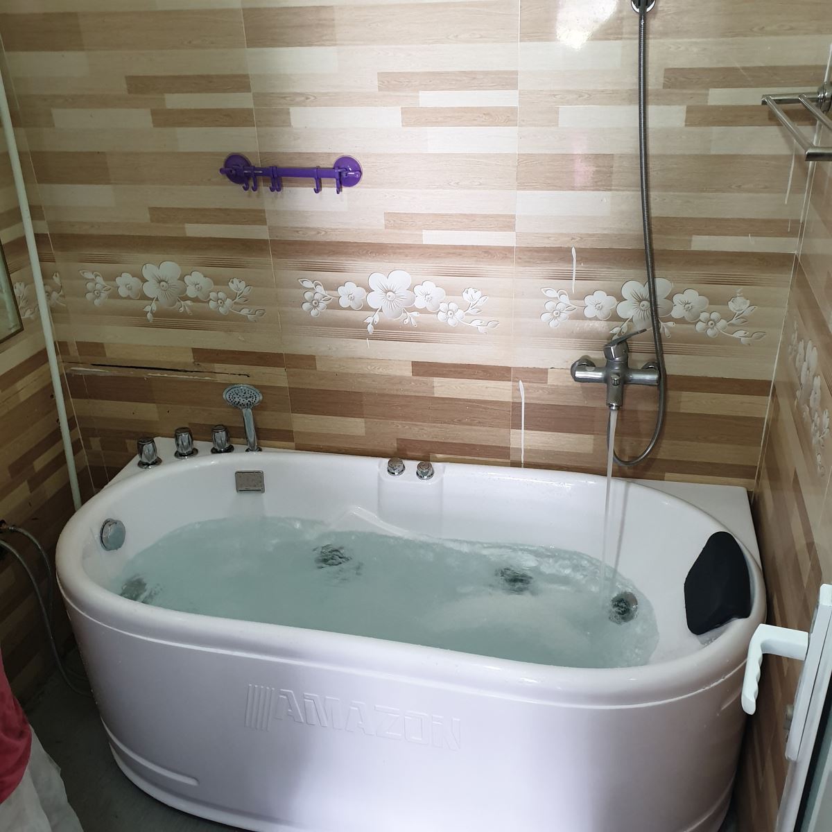 bon-tam-massage-amazon-tp8008-gia-re-ban-chay