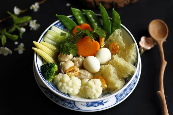 Canh bóng nấu thả