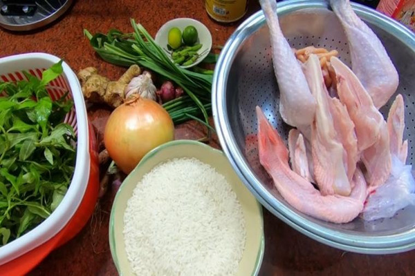  Nguyên liệu làm cơm gà Hội An