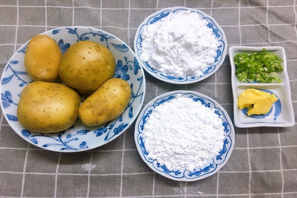  Nguyên liệu làm khoai tây chiên giòn