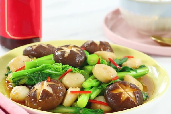 Rau cải xào nấm